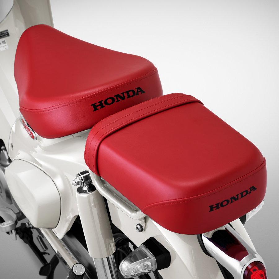 Double-seat New Honda C125 Custom Edition คู่สีใหม่แห่งความหรูหรา