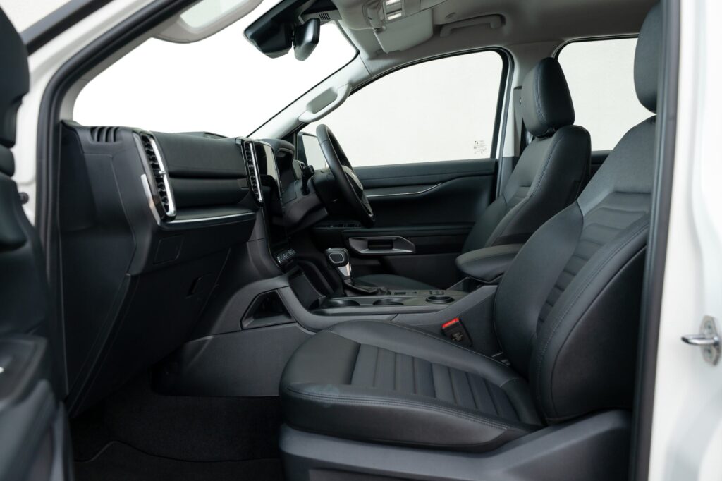 Ford-Everest-Sport-SIP_Front-Seats-1024x682 Ford Everest Sport Special Edition ดุดันสไตล์สปอร์ต ฟีเจอร์แน่น ในราคาคุ้มค่า