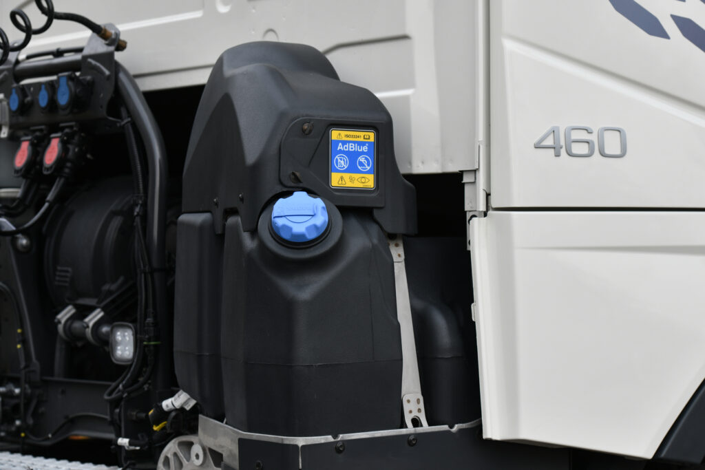 Volvo-Truck-Euro-5-1029-1024x683 Volvo Truck เปิดตัวรถบรรทุกมาตรฐานยูโร 5 อย่างเป็นทางการ