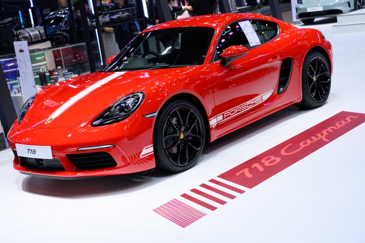 batch_718-Cayman Porsche 911 GTS มาพร้อมเทคโนโลยี T-Hybrid ครั้งแรกในอาเซียน