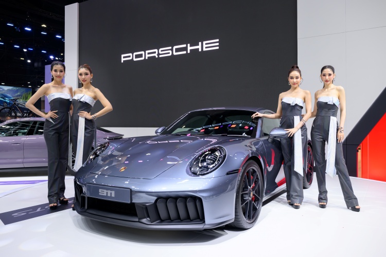 batch_911-GTS1 Porsche 911 GTS มาพร้อมเทคโนโลยี T-Hybrid ครั้งแรกในอาเซียน