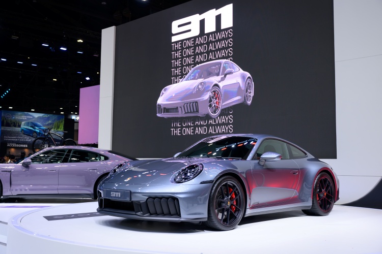 batch_911-GTS2 Porsche 911 GTS มาพร้อมเทคโนโลยี T-Hybrid ครั้งแรกในอาเซียน