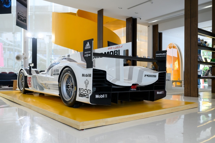 batch_919-Hybrid Porsche เปิดนิทรรศการเล่ายุคบุกเบิกแบรนด์ สู่รถยนต์ EV @Curvistan Bangkok