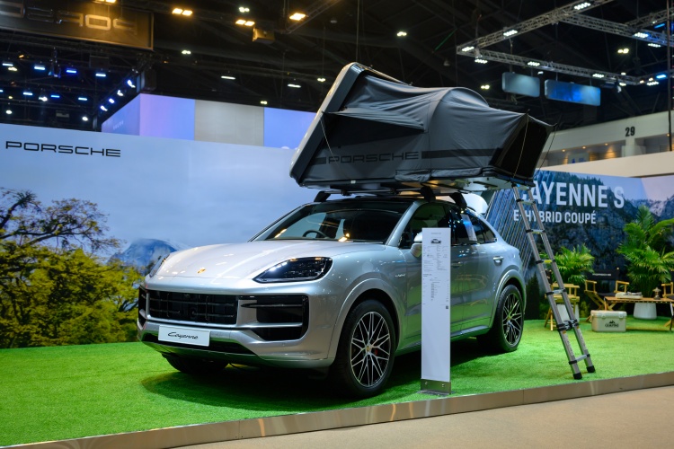batch_Cayenne-S-E-Hybrid-Coupe1 Porsche 911 GTS มาพร้อมเทคโนโลยี T-Hybrid ครั้งแรกในอาเซียน