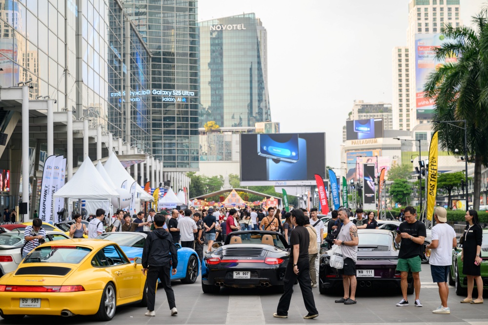 batch_Das-Treffen-Roofless-Pop-up11 Das Treffen: Roofless เสน่ห์เหนือกาลเวลาของรถสปอร์ตเปิดประทุนชวนสะกดสายตากลางกรุงเทพฯ