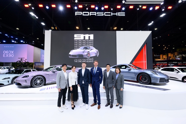 batch_Group-Shot Porsche 911 GTS มาพร้อมเทคโนโลยี T-Hybrid ครั้งแรกในอาเซียน