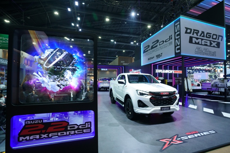batch_ISUZU-X-SERIES-รุ่น-HI-LANDER-2-ประตู-1.9-Ddi-Blue-Power-AT-สีขาวมุกโดโลไมท์-Dolomite-White-Pearl Isuzu ส่งยนตรกรรใหม่สุดล้ำ และโมดิฟายคาร์หลากรุ่นในงาน Motor Show 2025