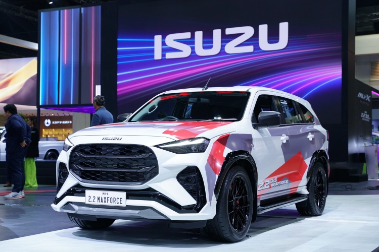 batch_NEW-ISUZU-MU-X-THE-NEXT-PEAK-รุ่น-ACTIVE-เครื่องยนต์-2.2-Ddi-MAXFORCE-163-แรงม้า-แต่งด้วย-CONCEPT-SPORT-SUV-1 Isuzu ส่งยนตรกรรใหม่สุดล้ำ และโมดิฟายคาร์หลากรุ่นในงาน Motor Show 2025