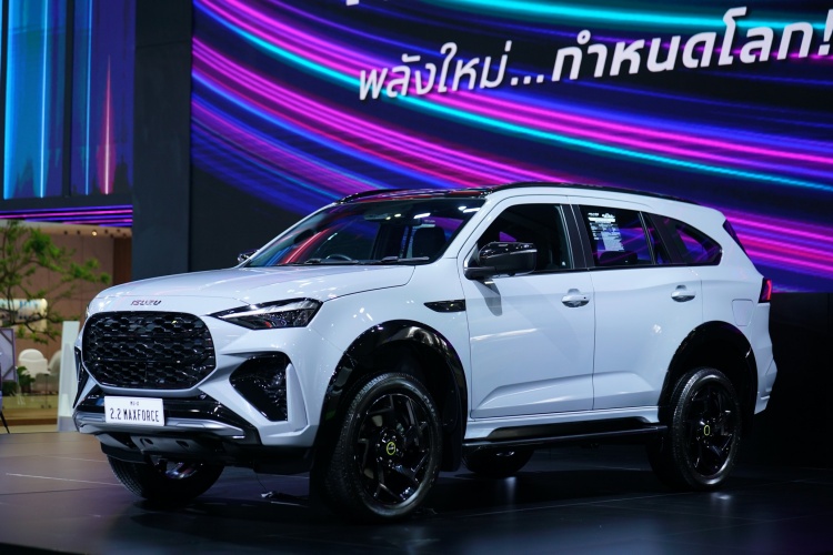 batch_NEW-MU-X-THE-NEXT-PEAK-รุ่น-RS-4x2-สีเทา-ไอเกอร์-โอเพค-EIGER-GRAY-OPAQUE-2.2-Ddi-MAXFORCE Isuzu ส่งยนตรกรรใหม่สุดล้ำ และโมดิฟายคาร์หลากรุ่นในงาน Motor Show 2025