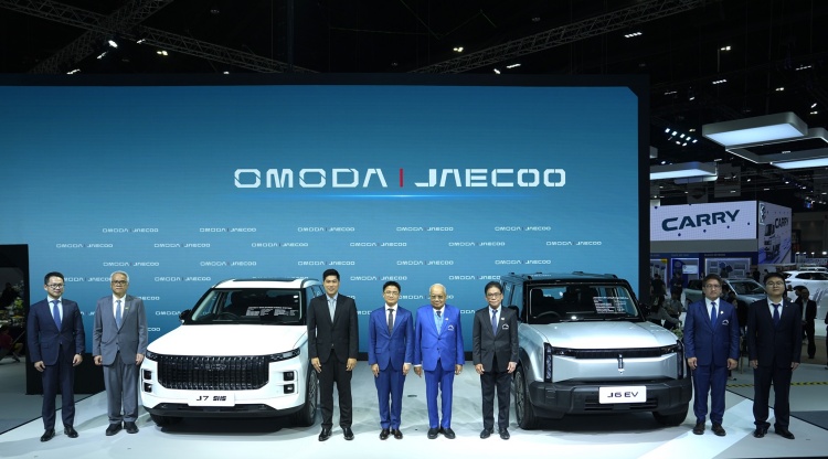 batch_OMODA-JAECOO-Executive-1 OMODA & JAECOO เปิดบูธยิ่งใหญ่ พร้อมประกาศราคา JAECOO 7 SHS ในงาน Motor Show 2025