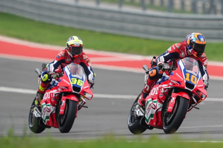 batch_Race-MotoGP-สนาม-3-04 "ก้อง-สมเกียรติ" บิดคว้าอันดับ 16 โมโตจีพี สนาม 3