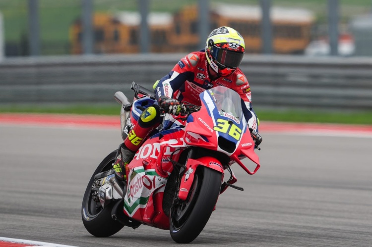 batch_Race-MotoGP-สนาม-3-06 "ก้อง-สมเกียรติ" บิดคว้าอันดับ 16 โมโตจีพี สนาม 3