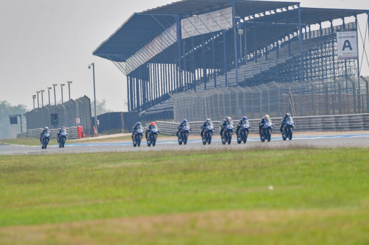 batch_S__525238290 ศึกดาวรุ่ง YAMAHA R3 BLU CRU Asia-Pacific Championship 2025 ดวลเรซ 2 เดือดระดับ 5 ดาว