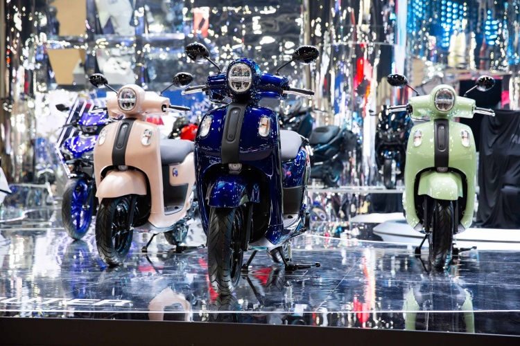 batch_S__525688867 Yamaha เปิดตัว R9, R3, SR400 Final Edition กลางงาน Motor Show 2025