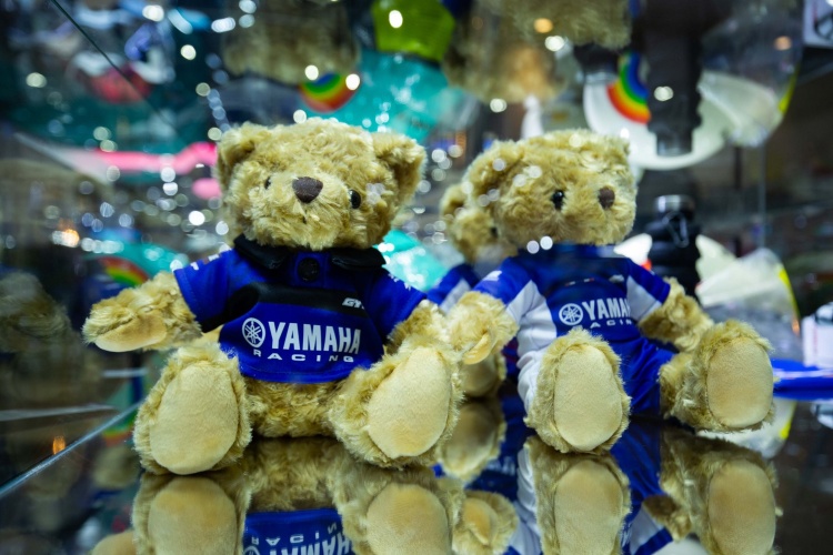 batch_S__525688882 Yamaha เปิดตัว R9, R3, SR400 Final Edition กลางงาน Motor Show 2025