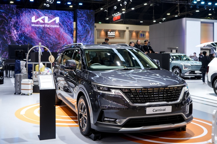 batch_The-Kia-Canival-EX-11-seater KIA ขนทัพยานยนต์ครอบครัวพร้อมข้อเสนอสุดเซอร์ไพร์สในงาน Motor Show 2025