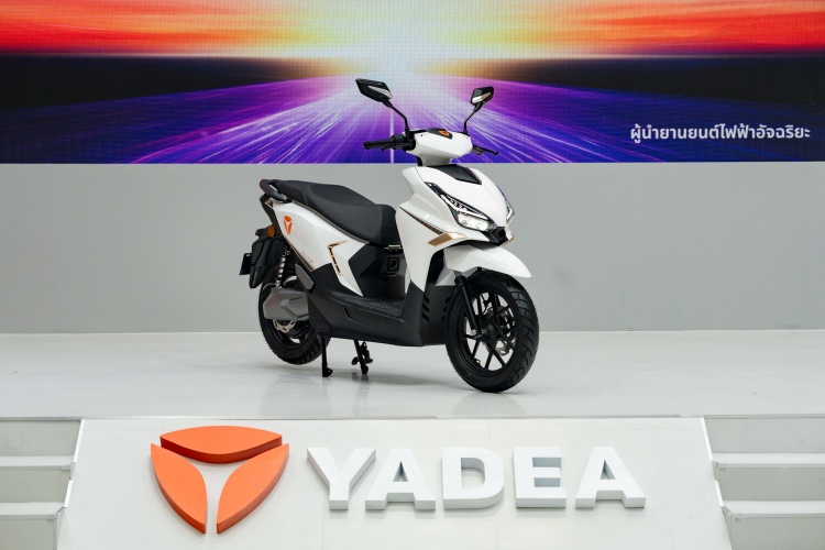 batch_Yadea_1 Yadea Velax ปฏิวัติการขับขี่ด้วยเทคโนโลยีไฟฟ้าอัจฉริยะ ยลโฉมความล้ำที่งาน Motor Show 2025