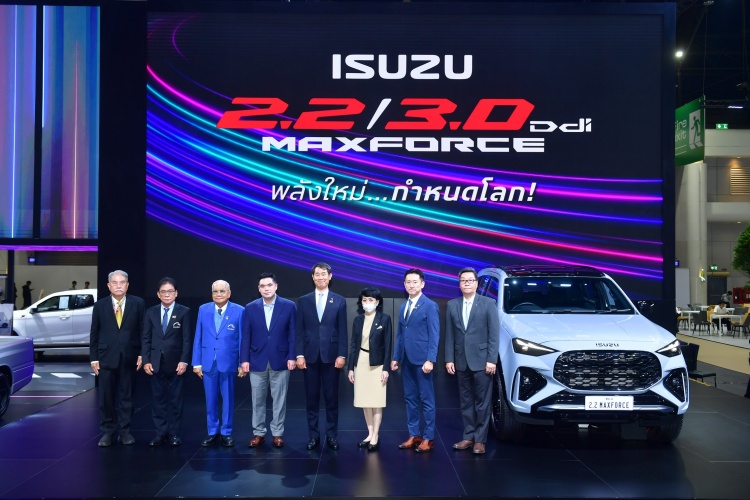 batch_ภาพหมู่ผู้บริหารและแขกผู้มีเกียรติ-1 Isuzu ส่งยนตรกรรใหม่สุดล้ำ และโมดิฟายคาร์หลากรุ่นในงาน Motor Show 2025