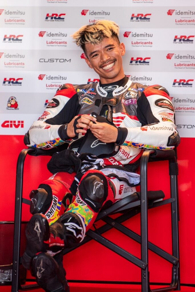 batch_สปรินต์เรซ-08-683x1024 “ก้อง-สมเกียรติ” ลงประเดิม Honda คว้า Top 9 โมโตจีพี สปรินต์เรซ ใน ThaiGP 2025