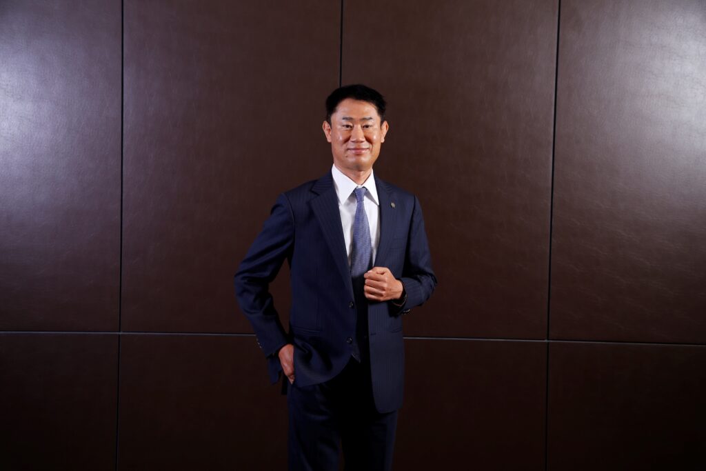 มร.-ทาคาชิ-ฮาตะ-กรรมการผู้จัดการ-บริษัท-ตรีเพชรอีซูซุเซลส์-จำกัด_resize-1024x683 Isuzu Trusted Buddy ตอกย้ำคุณค่าแบรนด์เคียงข้างลูกค้า เคียงคู่สังคมไทย