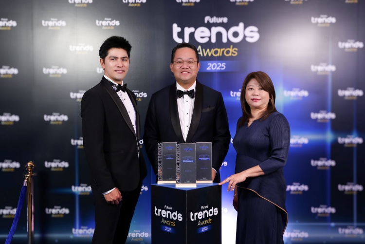 batch_01-Krungsri-Auto-wins-Future-Trends-Awards-2025 กรุงศรี ออโต้ คว้า 3 รางวัลแห่งความภาคภูมิใจจากเวที Future Trends Awards 2025