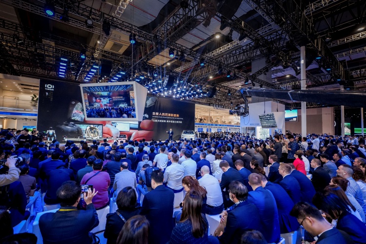 batch_03-CHANGAN-Embraces-Innovation-with-Together-for-a-Smarter-World-Theme-at-Auto-Shanghai-2025 CHANGAN ชูนวัตกรรมสุดล้ำภายใต้แนวคิด “Together for a Smarter World” ในงาน Auto Shanghai 2025