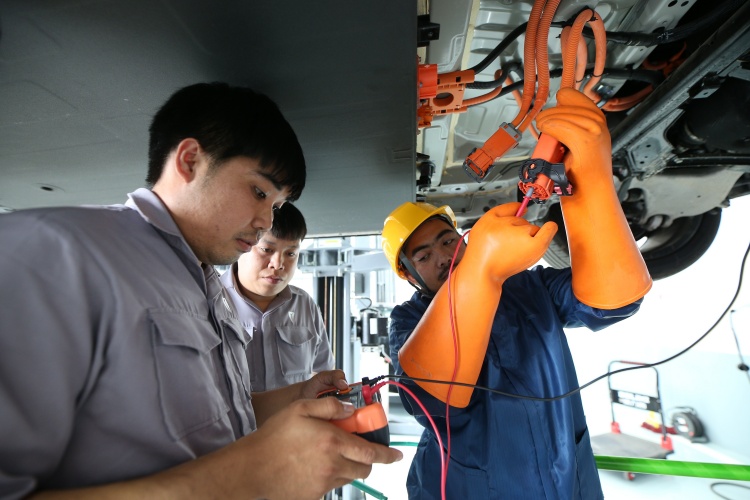 batch_1DX29326 DEEPAL แนะเคล็ดลับรับมือเหตุฉุกเฉินในรถยนต์ไฟฟ้า ที่ผู้ใช้รถทุกคนต้องรู้