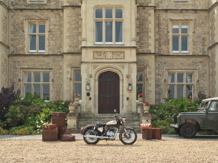 batch_CLASSIC-350-MEDALLION-BRONZE Royal Enfield ชวนดูแลรถคู่ใจสำหรับเที่ยวสงกรานต์อย่างสุนทรีย์