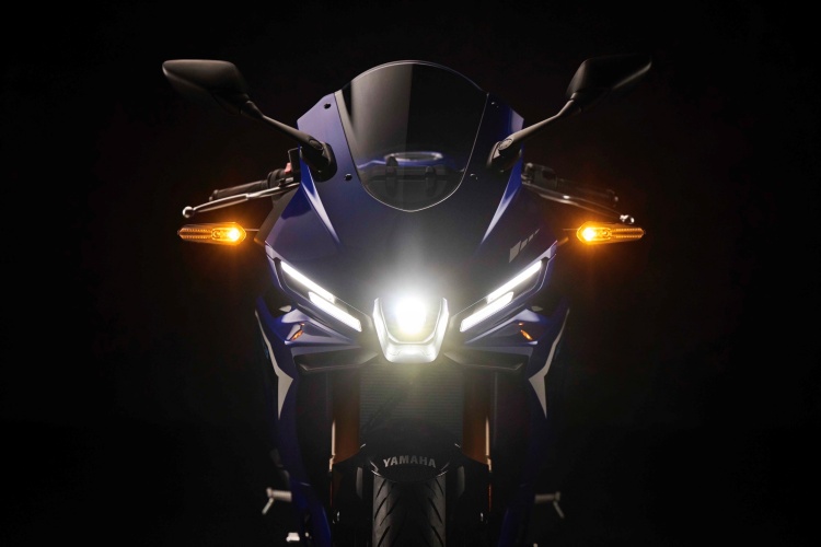 batch_S__531030022 NEW YAMAHA R3 ดีไซน์ใหม่! พร้อมเชื่อมต่อทุกความเร้าใจด้วย Y-CONNECT