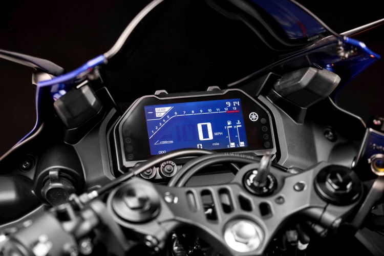 batch_S__531030024 NEW YAMAHA R3 ดีไซน์ใหม่! พร้อมเชื่อมต่อทุกความเร้าใจด้วย Y-CONNECT