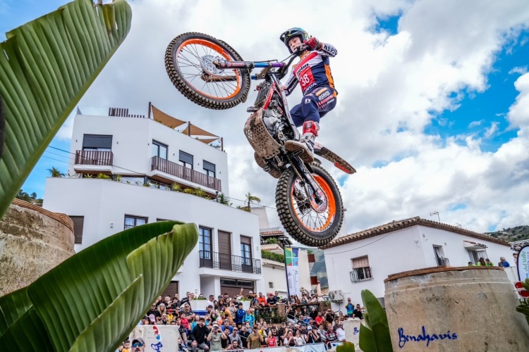 batch_TrialGP-2025-สนามแรก-05 “โทนี่ โบ” คว้าชัยเปิดฤดูกาล ขึ้นนำตารางชิงแชมป์โลก TrialGP 2025