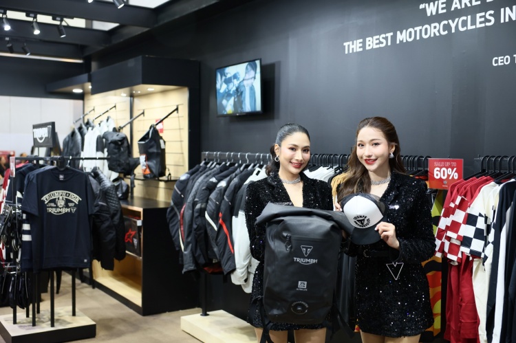 batch_ภาพประกอบ-คอลเลคชันเสื้อผ้าและอุปกรณ์สวมใส่_01 Triumph ชวนสัมผัส 7 รุ่นไฮไลท์สุดพิเศษในงาน Motor Show 2025