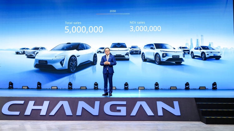 batch_02-Mr.-Zhu-Huarong-Chairman-of-CHANG-AN-Automobile CHANG-AN เปิดโรงงานผลิตรถยนต์ในประเทศไทยอย่างเป็นทางการ