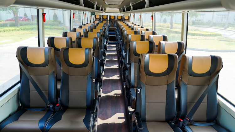 batch_05_ข่าวประชาสัมพันธ์-Mercedes-Benz-Bus-รุกตลาดรถโดยสารไทย-เปิดตัว-RS1936-รถบัสสำเร็จรูปครั้งแรก Mercedes-Benz Bus เปิดตัว RS1936 รถบัสสำเร็จรูปรุ่นใหม่ล่าสุด