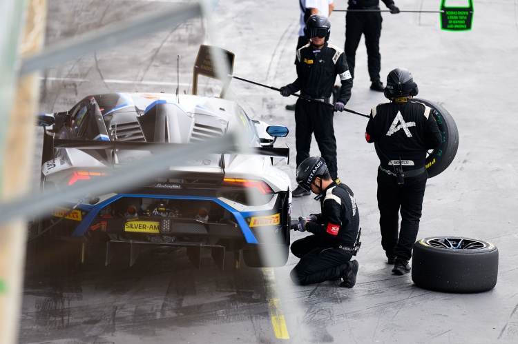 batch_4-5 “ทัพซูเปอร์คาร์พันล้าน” กระหึ่มไทย! “แบมบู เรซซิ่ง” ทีมแข่งฮ่องกงรั้งจ่าฝูงวันแรก