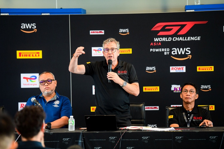 batch_9-2 “ทัพซูเปอร์คาร์พันล้าน” กระหึ่มไทย! “แบมบู เรซซิ่ง” ทีมแข่งฮ่องกงรั้งจ่าฝูงวันแรก