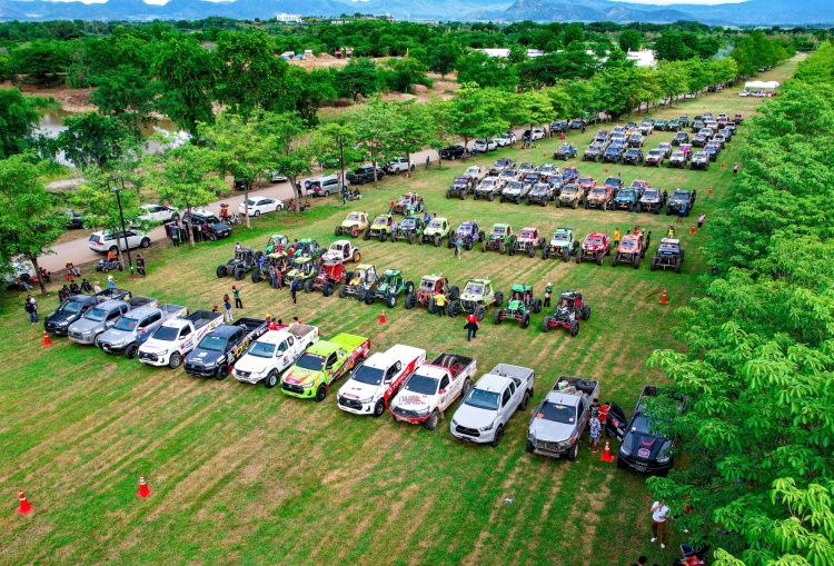 batch_DJI_0926 Toyota Hilux Revo 10 เซียนประจัญบาน 2025 พร้อมระเบิดศึกออฟโรดยิ่งใหญ่ระดับอาเซียน