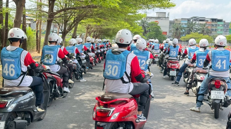 batch_Driving-License-Training-for-Community-and-School-8 ไทยฮอนด้า เดินหน้าส่งเสริมการขับขี่ปลอดภัย จัดอบรมเพื่อรับใบขับขี่สำหรับชุมชนและสถานศึกษา