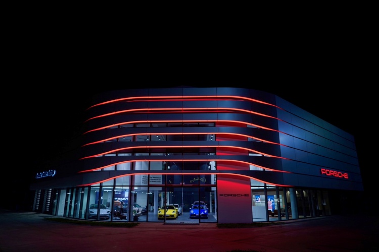 batch_Grand-Opening-of-Porsche-Centre-Pattaya-5 เปิดตัว Porsche Centre Pattaya จุดหมายใหม่แห่งความเหนือระดับ สำหรับลูกค้าและผู้หลงใหลปอร์เช่ในภาคตะวันออก