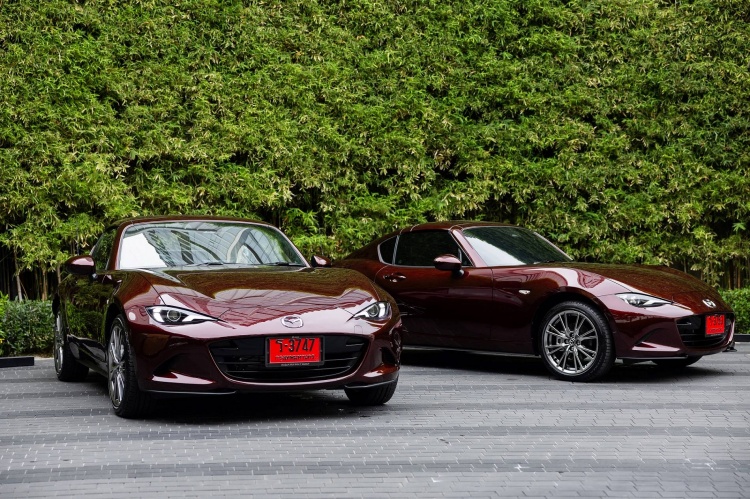 batch_Mazda-MX-5-35th-Anniversary Mazda ส่งมอบ MX-5 รุ่นลิมิเต็ด ฉลอง 35 ปี มีเพียง 4 คัน ในประเทศไทย