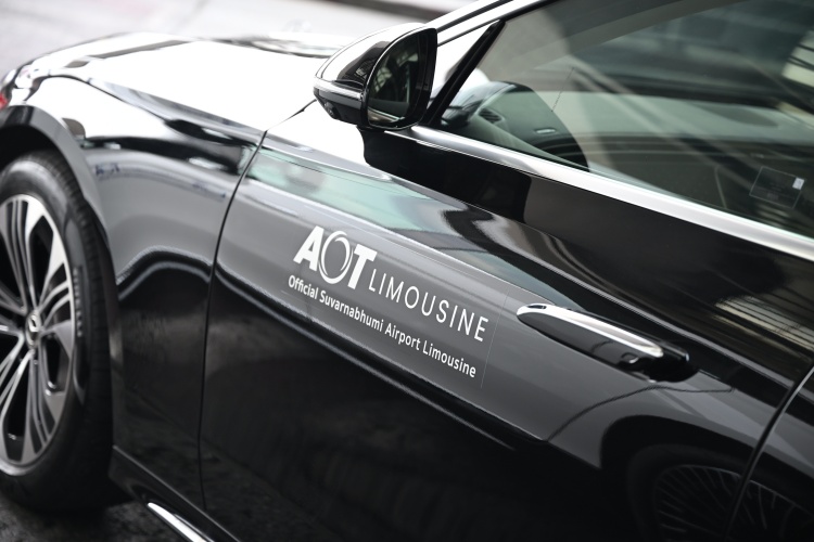 batch_Mercedes-Benz-x-AOT_5 Mercedes-Benz ส่งมอบรถยนต์หรูสำหรับบริการ AOT Limousine จำนวน 60 คัน