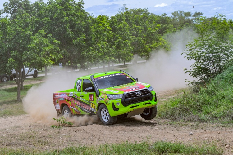 batch_SS10-8 Toyota Hilux Revo 10 เซียนประจัญบาน 2025 พร้อมระเบิดศึกออฟโรดยิ่งใหญ่ระดับอาเซียน