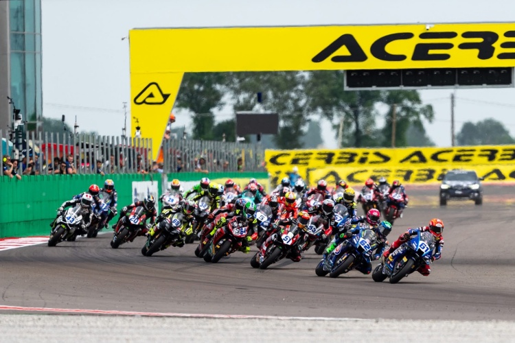 batch_S__536412188 “มานซี” ระเบิดฟอร์ม ! ควบ YZF-R9 เบิ้ลแชมป์ WorldSSP สนาม 4 เครโมน่า