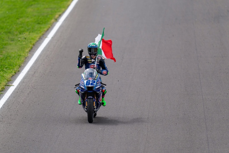 batch_S__536412190 “มานซี” ระเบิดฟอร์ม ! ควบ YZF-R9 เบิ้ลแชมป์ WorldSSP สนาม 4 เครโมน่า