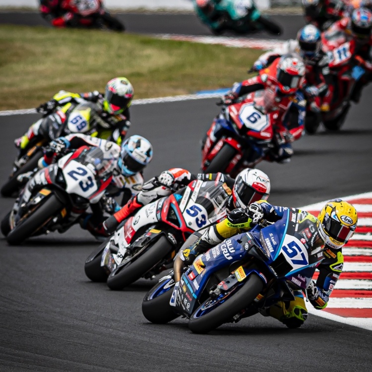 batch_S__539410442 “ออนจู” ฟอร์มโหด ! ควบ YAMAHA YZF-R9 ผงาดแชมป์เรซ 2 WorldSSP สาธารณรัฐเช็ก