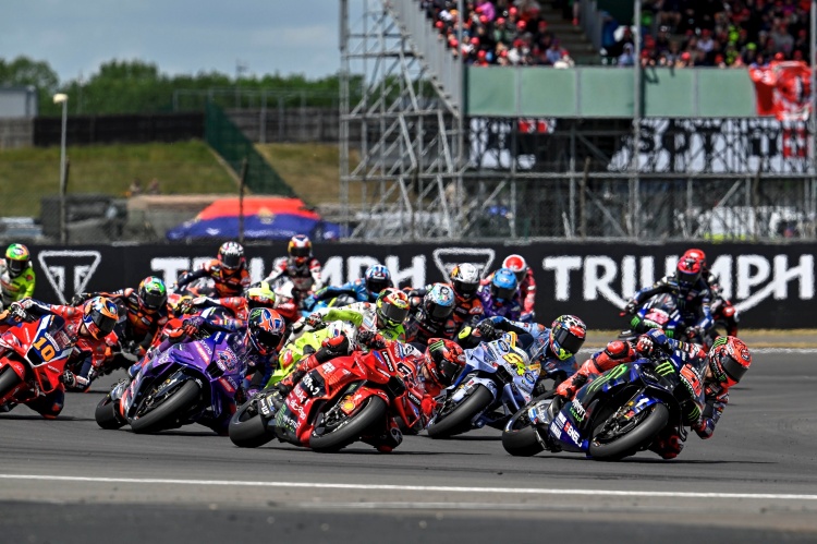 batch_S__540966923 “กวาร์ตาราโร” แฮปปี้ประสิทธิภาพ M1 ที่ ซิลเวอร์สโตน ชี้เป็นรถแข่งที่ดีที่สุดในรอบ 3-4 ปีของ Yamaha