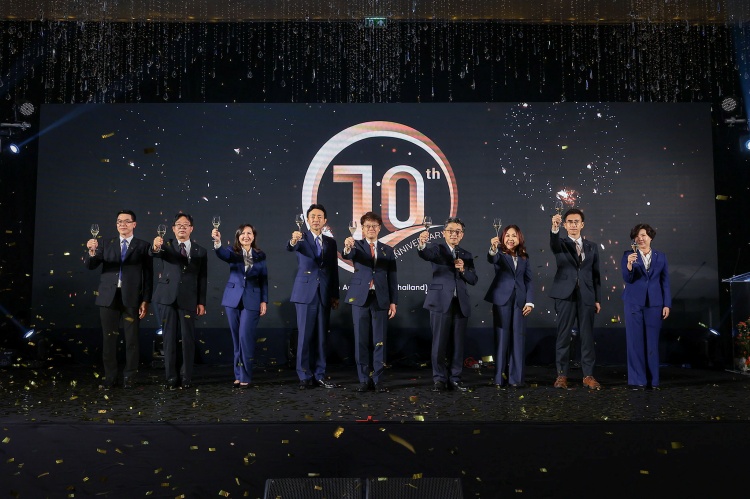 batch_TONF2139 OALT ฉลองครบรอบ 10 ปี เดินหน้ายกระดับบริการสินเชื่อรถยนต์สอดคล้องสมัยใหม่