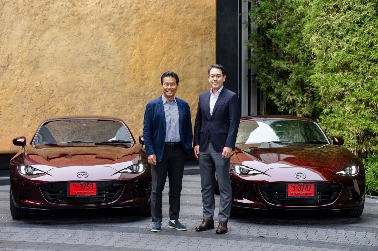 batch_คุณธีร์-เพิ่มพงศ์พันธ์-1 Mazda ส่งมอบ MX-5 รุ่นลิมิเต็ด ฉลอง 35 ปี มีเพียง 4 คัน ในประเทศไทย