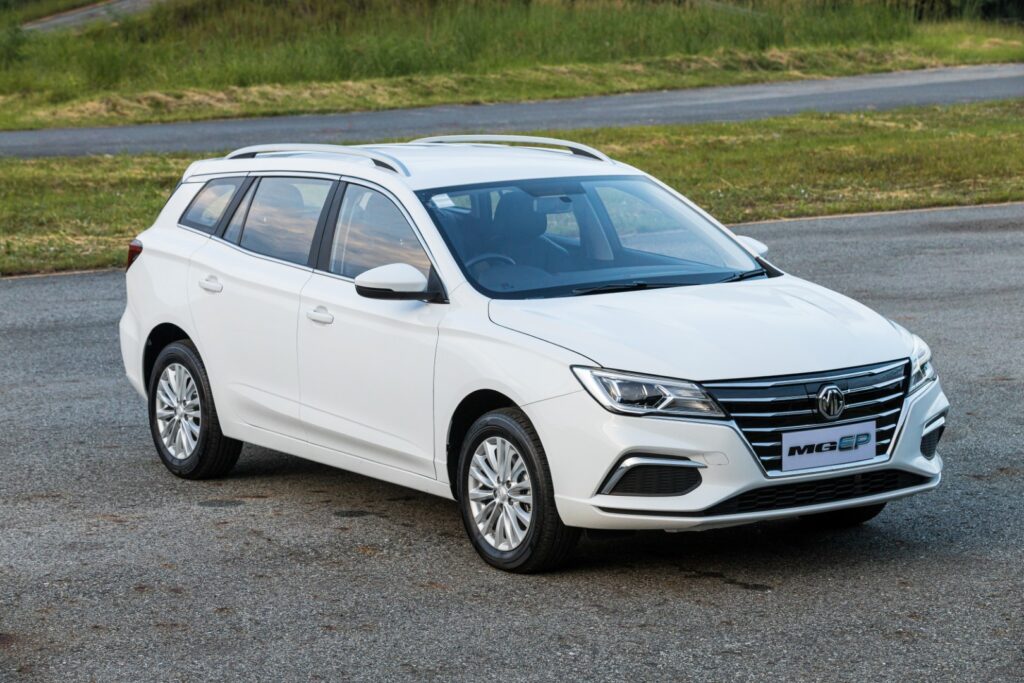 MG-MG-EP-PLUS-1-1024x683 MG EP PLUS ใหญ่กว่า กว้างกว่า คุ้มกว่า ในราคาพิเศษ จำนวนจำกัด!! เพียง 469,900 บาท