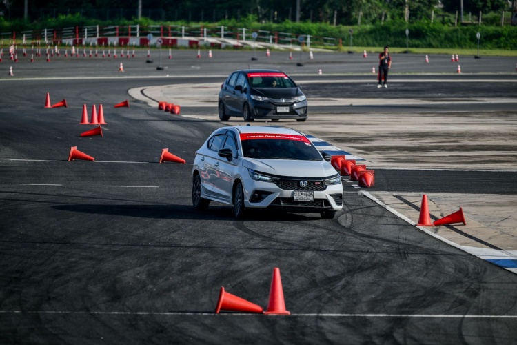 batch_04_Honda-Driving-Clinic Honda One Make Race 2025 Exclusive Trip นำทัพลูกค้าสายสปอร์ตสัมผัสประสบการณ์สุดเอ็กซ์คลูซีฟ